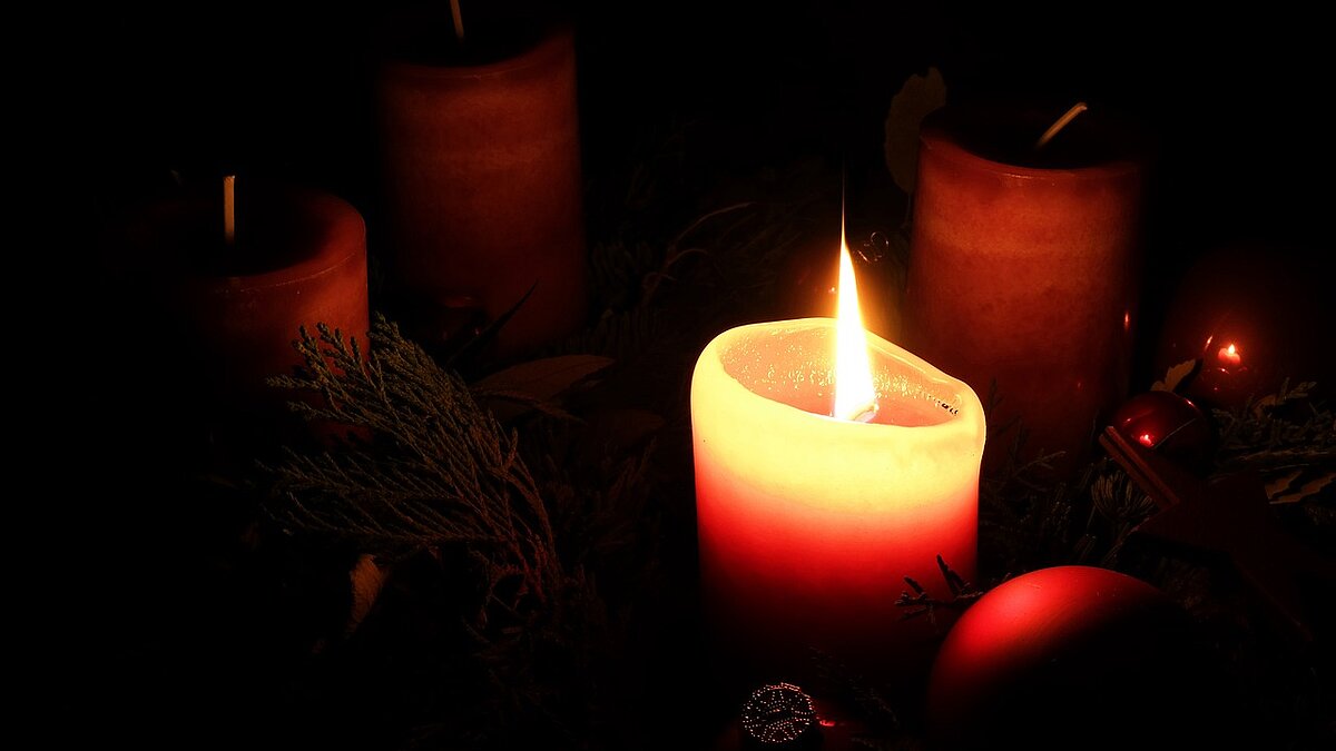 Advent, Advent, ein Lichtlein brennt...